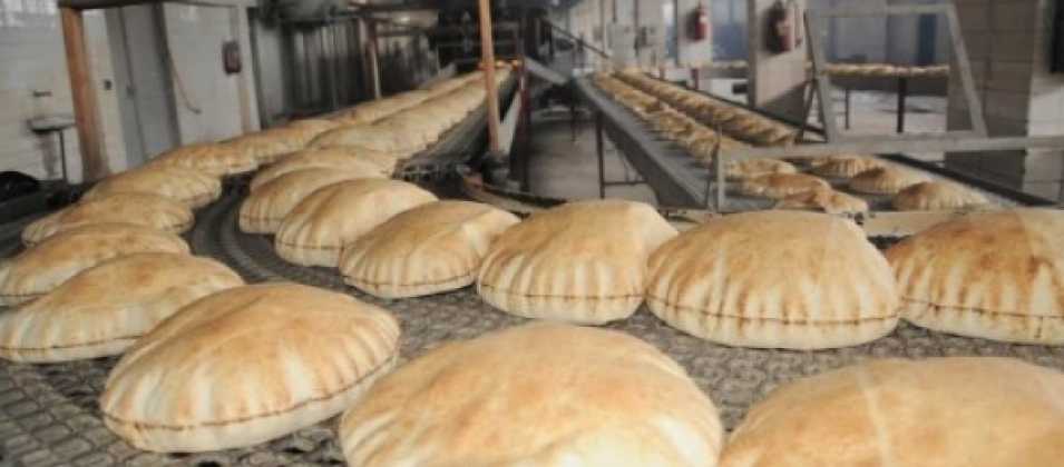 رفع أسعار الدقيق في غزة .. ما السبب !؟